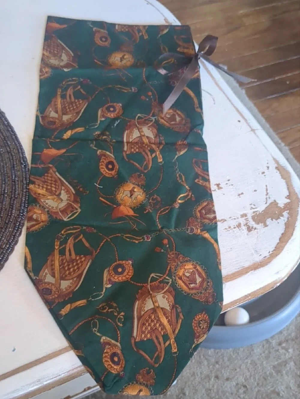 Green Equestrian-Print Tie Wine Bag